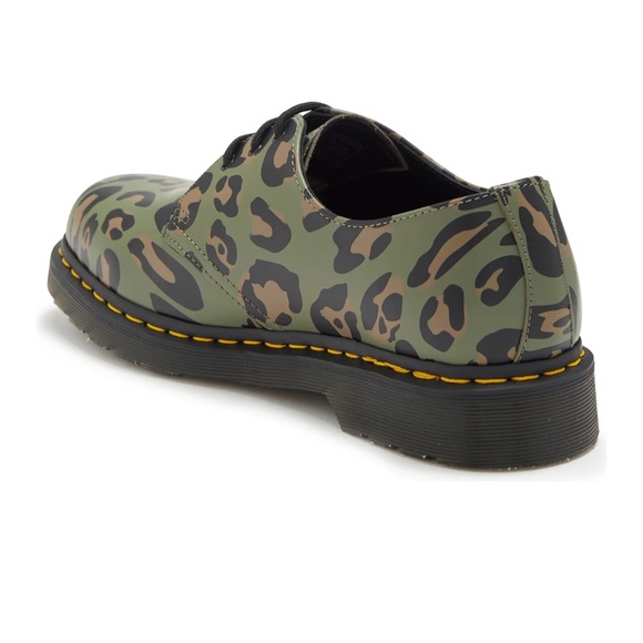 Dr. Martens 1461 Leopard Print Oxford (Unisex) - Picture 3 of 5